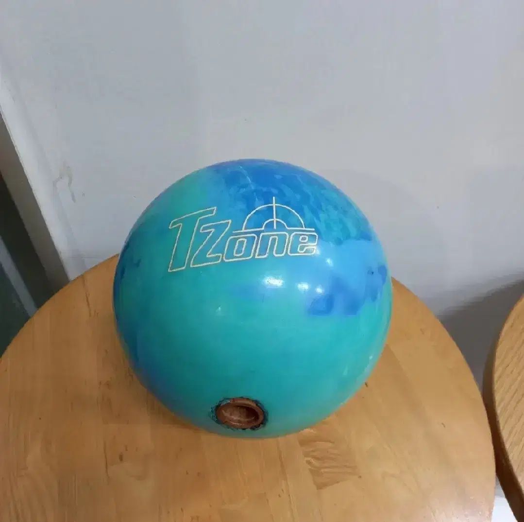 ABS KANA PINS ボウリングボール 　スペアボール14p軽め ABS KANA PINS ボウリングボール スペアボール14p軽め 各社