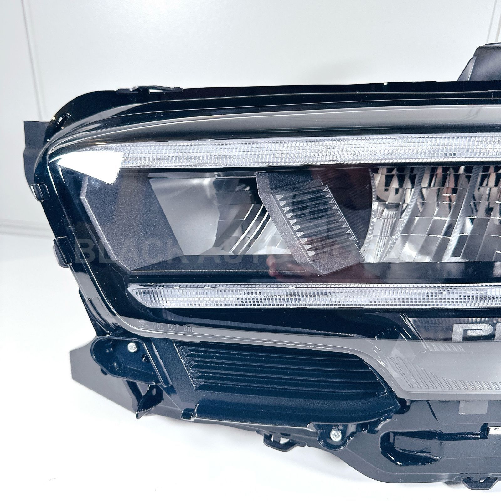 USトヨタ純正】タコマ LED ヘッドライト 変換ハーネス付き