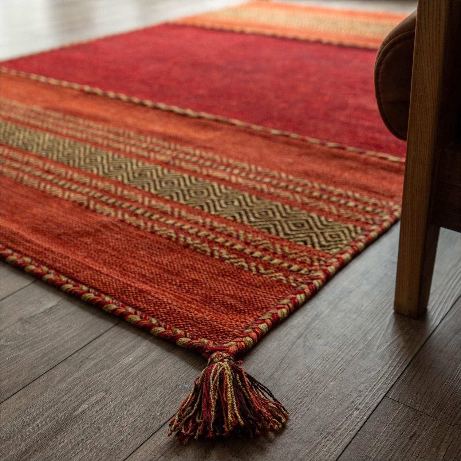 サヤンサヤン 幾何学 ラグ マット インドキリム 130x190 1.5畳 レッド