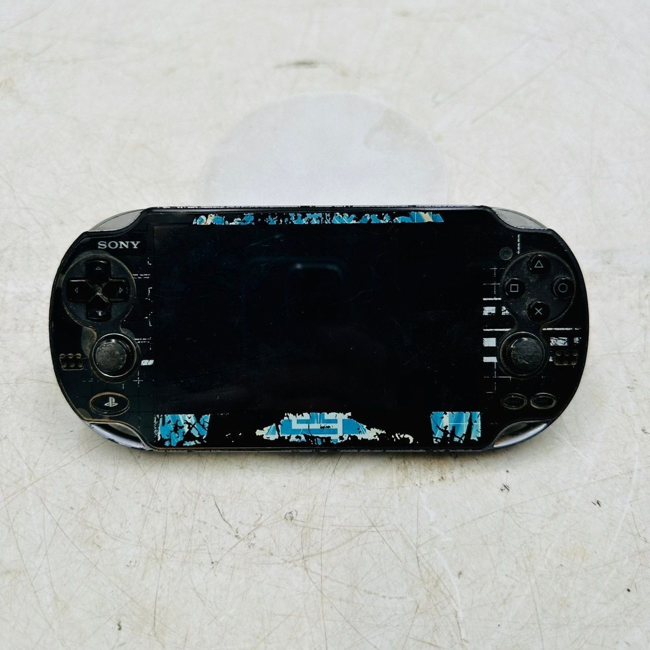 PS VITA カーキ（PCH-2000 ZA16） 純正充電 ソフトおまけ付き  