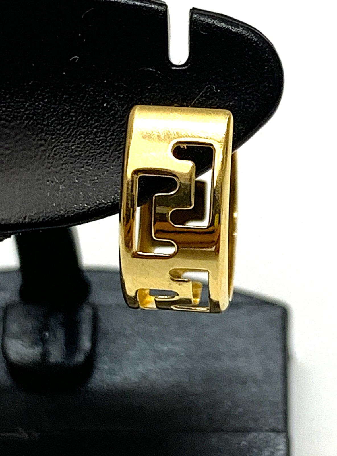 18金 デザインフープ ピアス 両耳