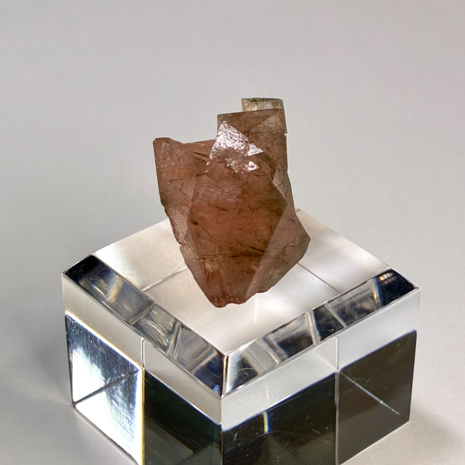 内モンゴル産 ピンクフローライト 原石 鉱物 天然石 パワーストーン No.1697