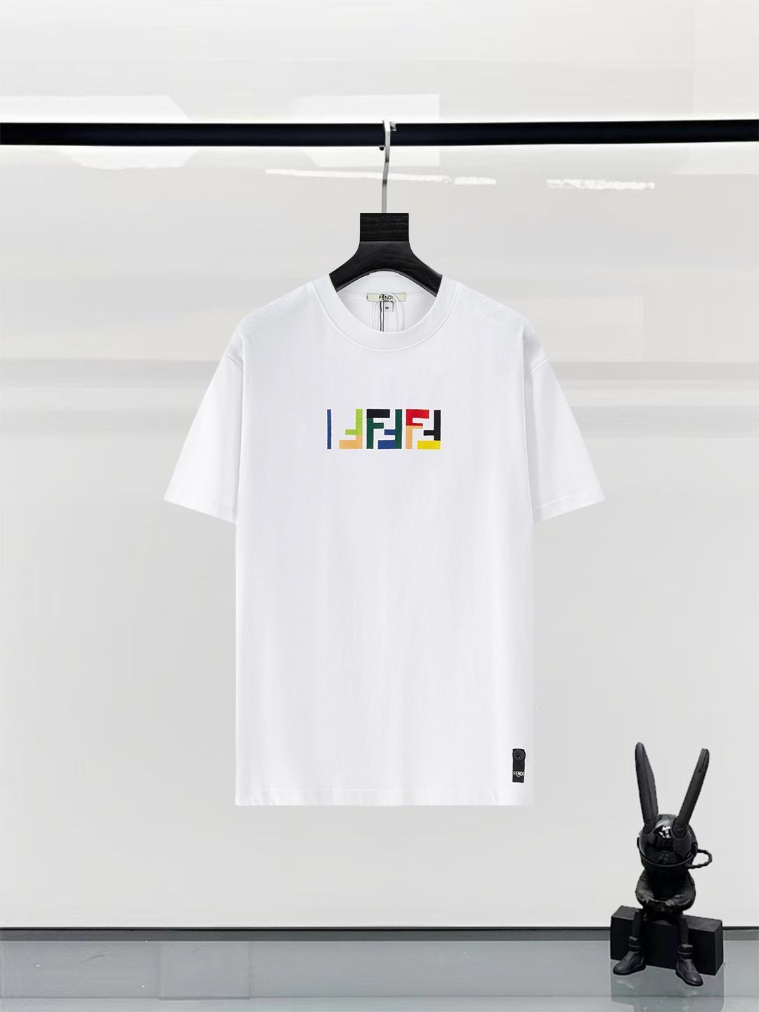 FENDI 25SS＊FFメタルロゴ Tシャツ 半袖 オーバーサイズ FENDI】25SS＊FFメタルロゴ Tシャツ 半袖 オーバーサイズ (FENDI