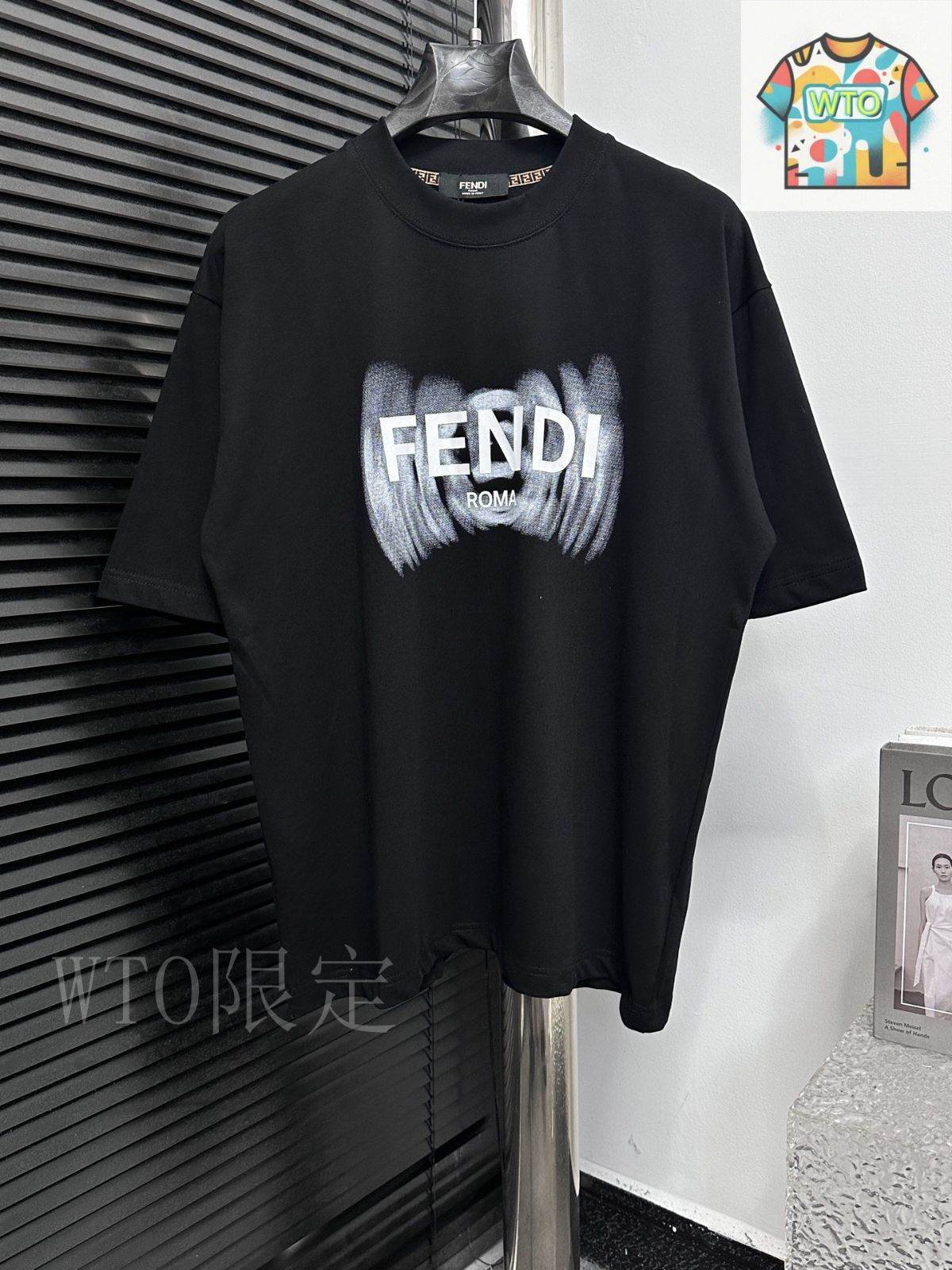 【FENDI】25SS＊ブルーペカンストライプ ファブリック Tシャツ シャツ シルク ブルー | Fendi