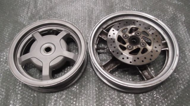 アドレス125　DT11A-100xxx　の　ホイールセット:#1702620544