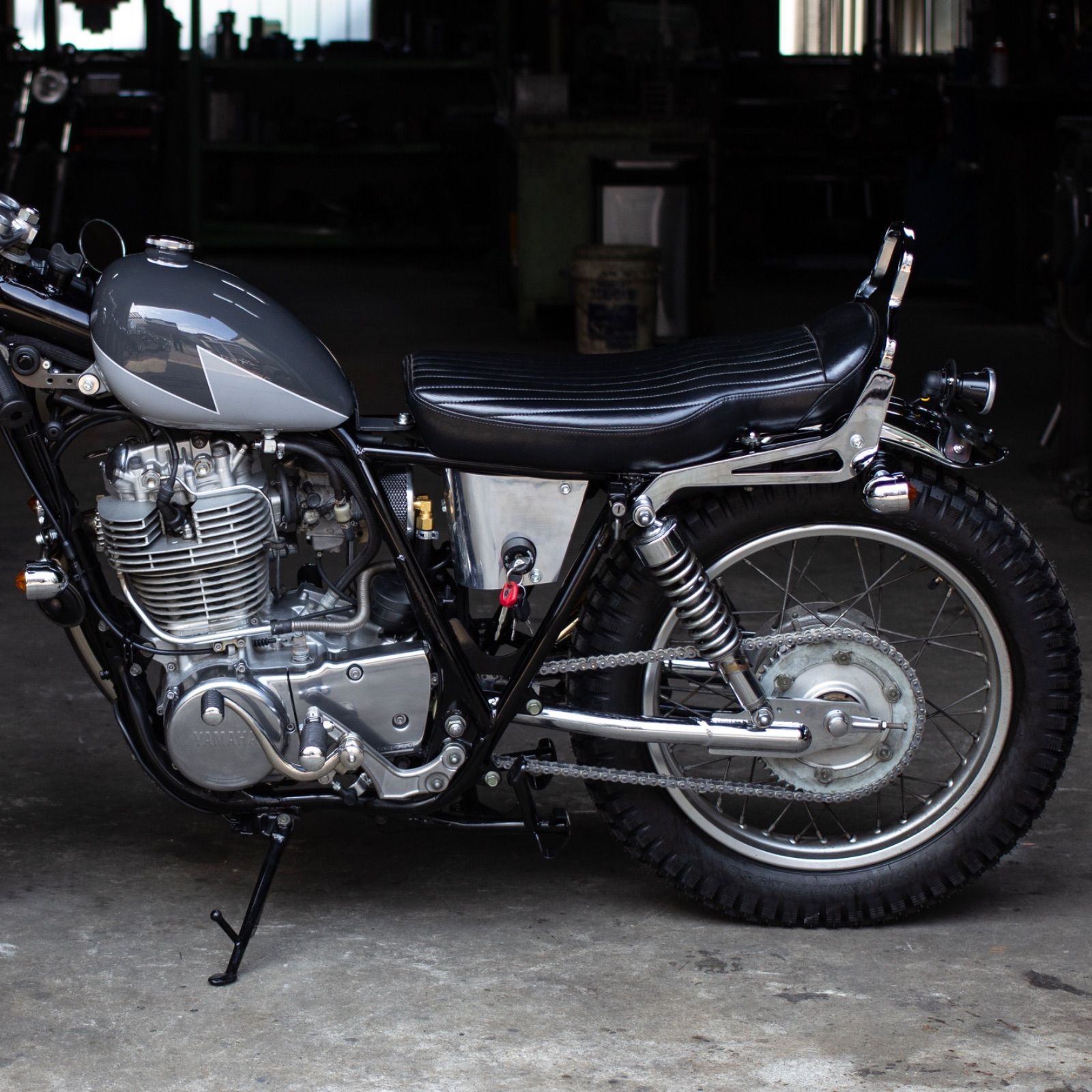SR400/500用 69ボックス MOTOR ROCK (MR-EL005) - メルカリ