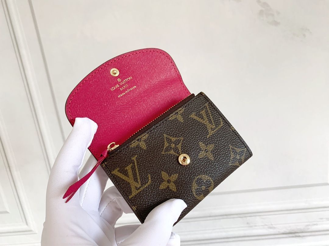 使いやすいサイズ♪【LV】エンベロープポーチ モノグラム エンベロップ・ポーチ その他モノグラム｜ルイ・ヴィトン 公式