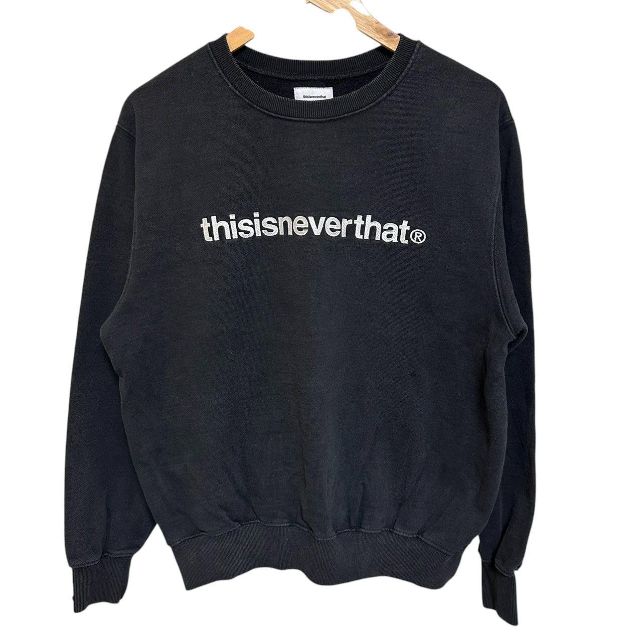 thisisneverthat トレーナー　新品未使用 thisisneverthat トレーナー スウェット T-Logo Crewneck メンズ