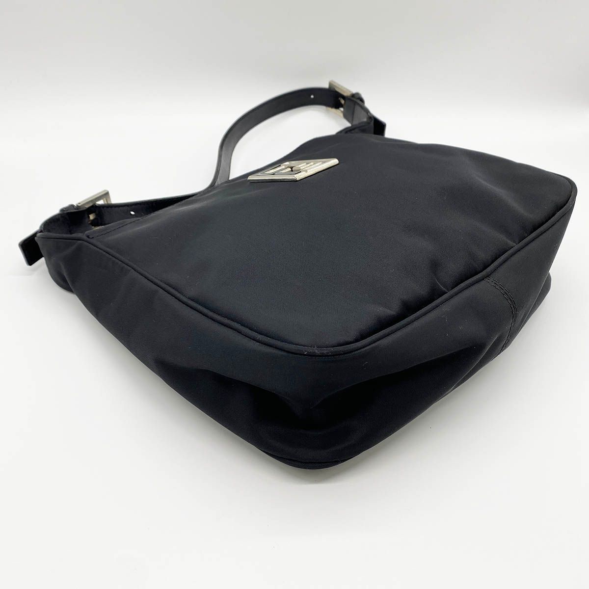 FENDI【フェンディ】 フェンディ ショルダーバッグ 15328