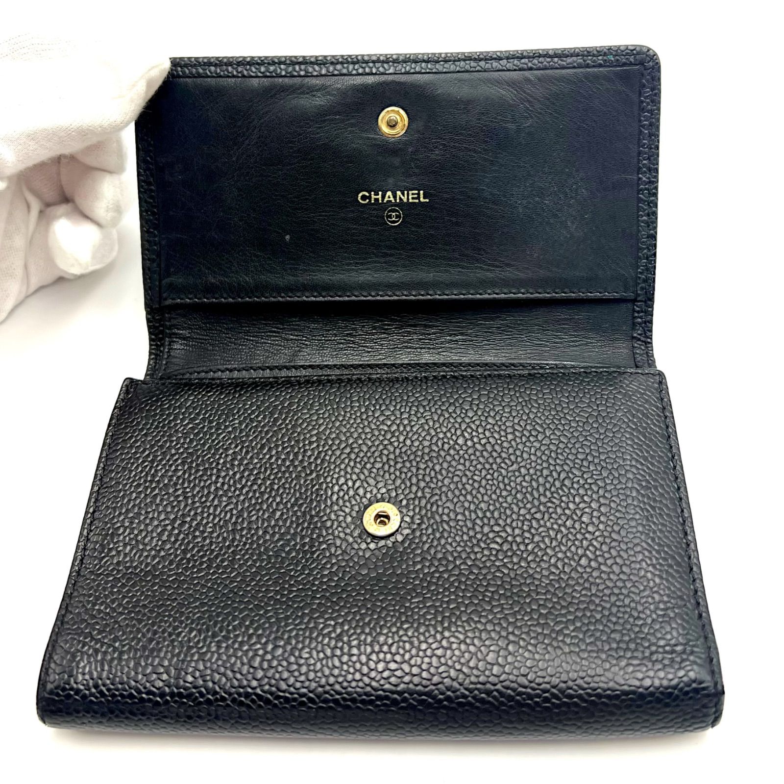 シャネル ココステッチ デカココ キャビアスキン 三つ折 財布 極美品✨】シャネル 財布 ココステッチキャビア 三つ折 緑
