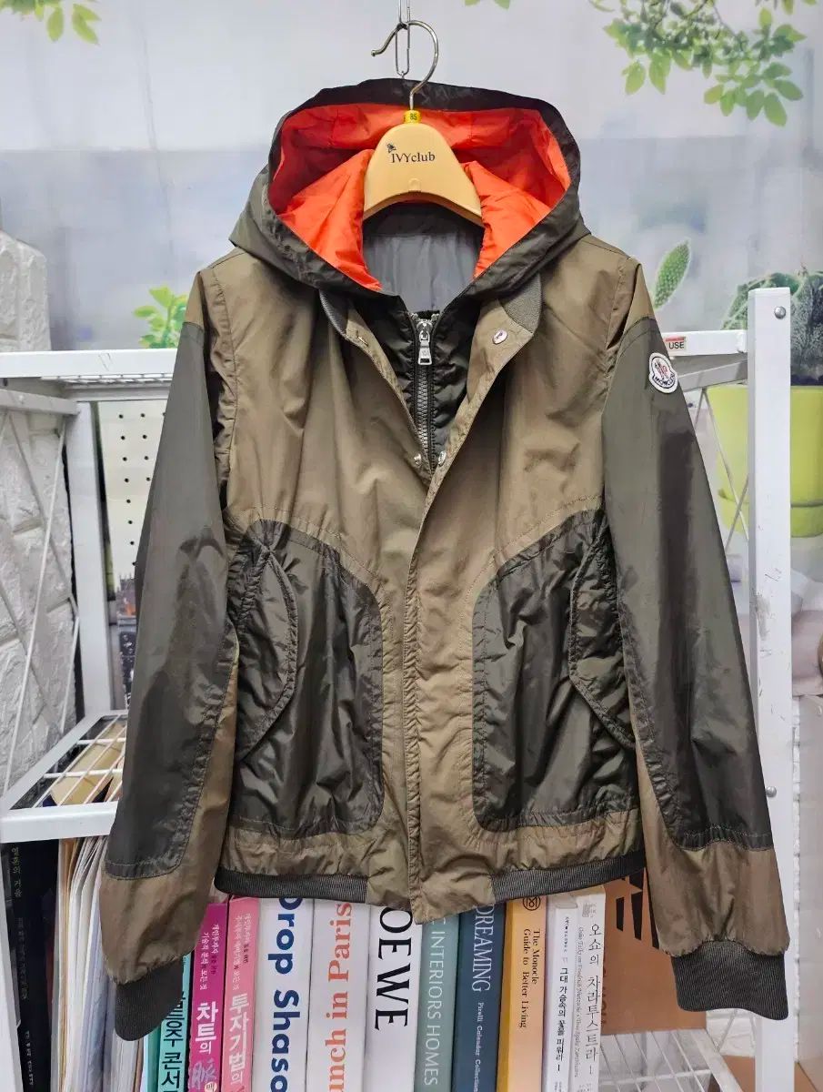 純正品| MONCLER モンクレール キッズ ウィンドブレーカー 12 税金 フード付き ジップアップパーカー ブルゾン ML72