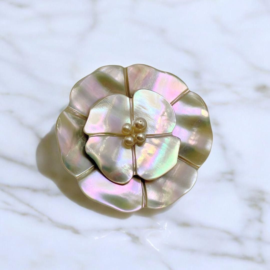 シャネル 98A カメリア フェイクパール シェル ブローチ