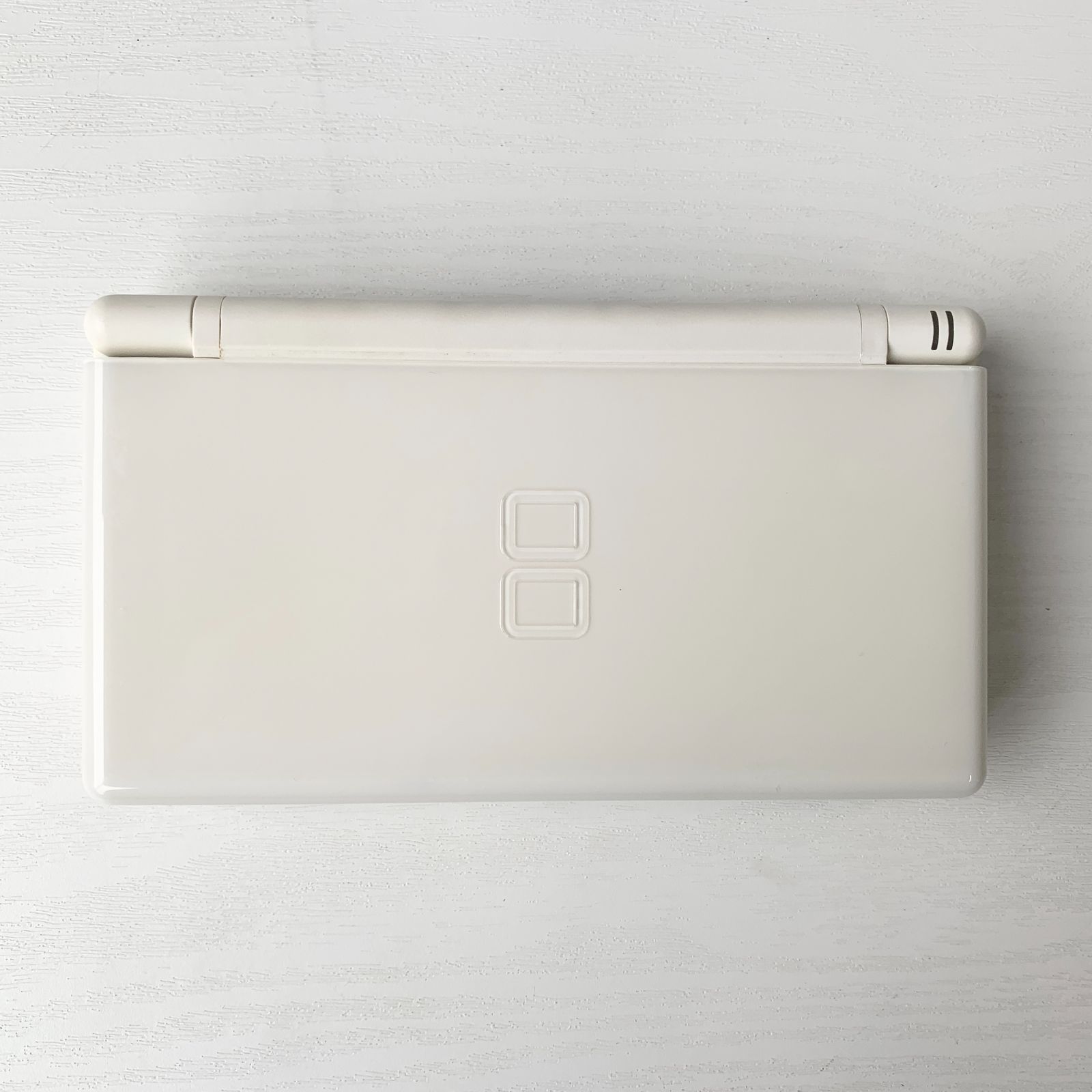 任天堂　DS ライト　セット　美品　【動作確認済】　箱　説明書有り　希少品 任天堂 DS ライト セット 美品 【動作確認済】 箱 説明書有り