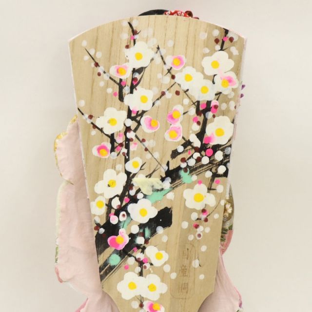羽子板 ケース飾り さな 15号 高さ61cm 正絹刺繍四季ぼかし 匠一