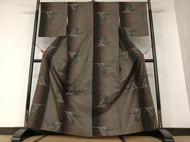 平和屋着物○本場大島紬 泥染め 9マルキ 飛鳥文 正絹 逸品 AAAV7193zg