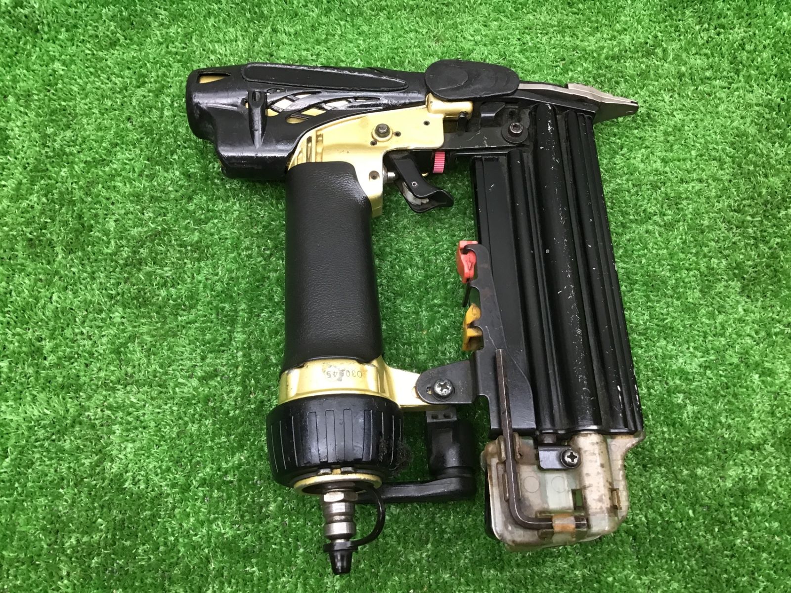 送料無料 動作品 ハイコーキHIKOKI日立♪高圧フィニッシュネイラ NT55HM2♪アクトツール富山店♪C