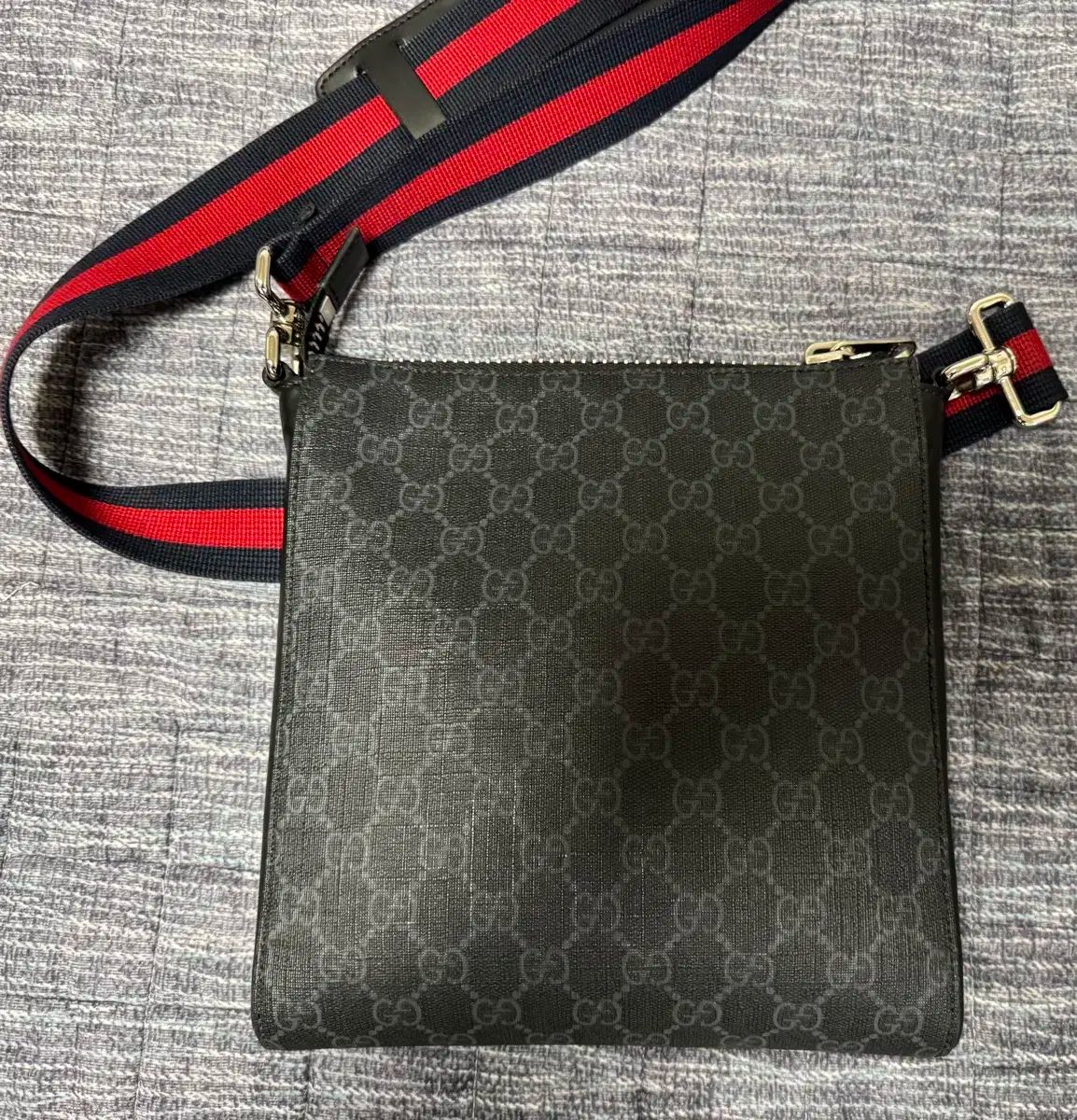 グッチ GG スモール メッセンジャーバッグ