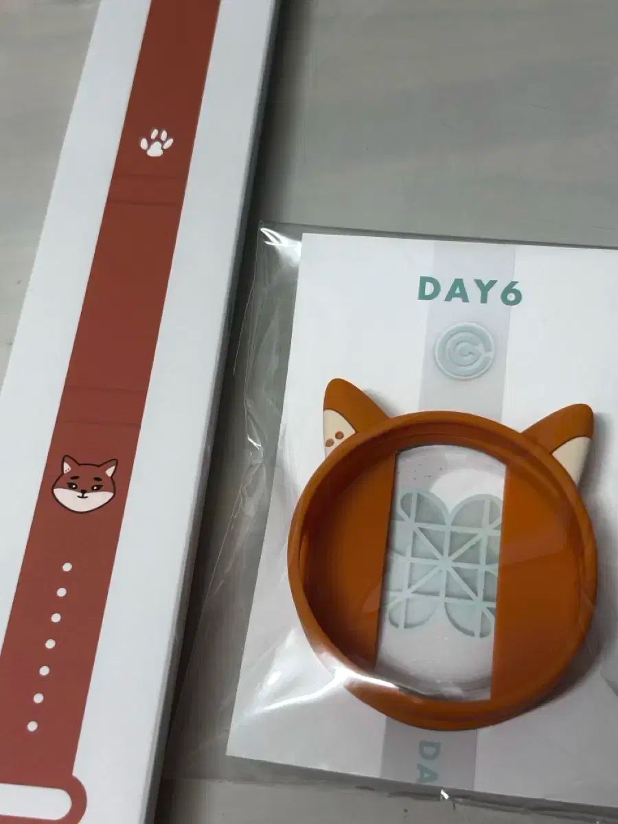 DAY6 デイシックス DAY6 OFFICIAL LIGHT BAND Day6 ペンライト リングカバー ストラップ ケー