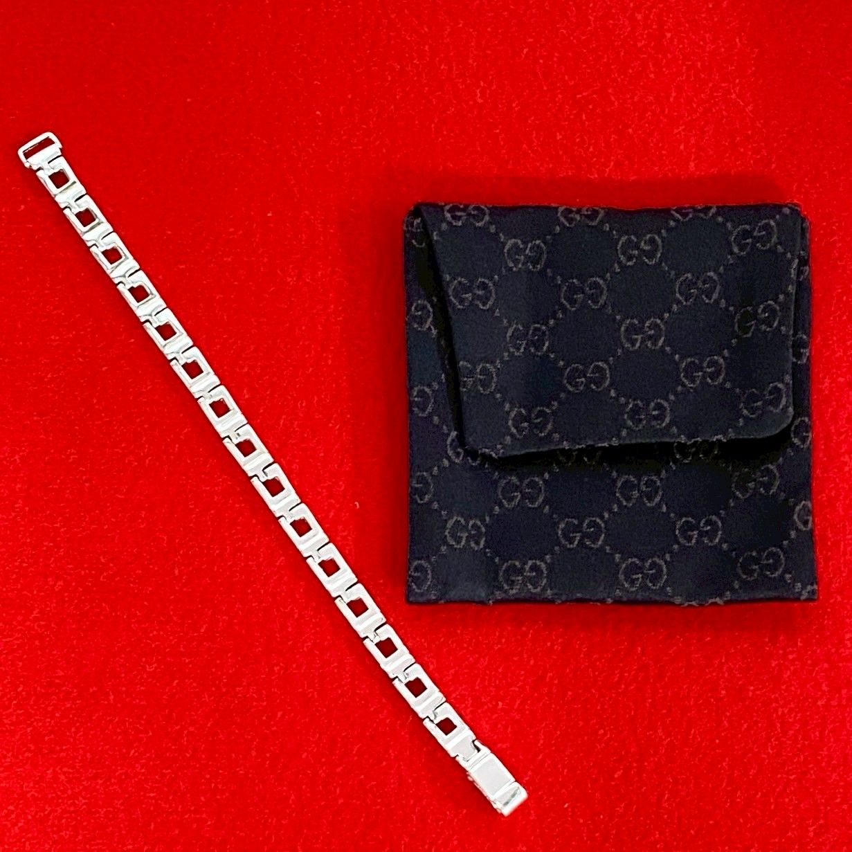 【GUCCI】 G刻印 レザー＆シルバー バングル ブレスレット　袋付 グッチ レザー＆シルバー バングル ブレスレット ブレスレット