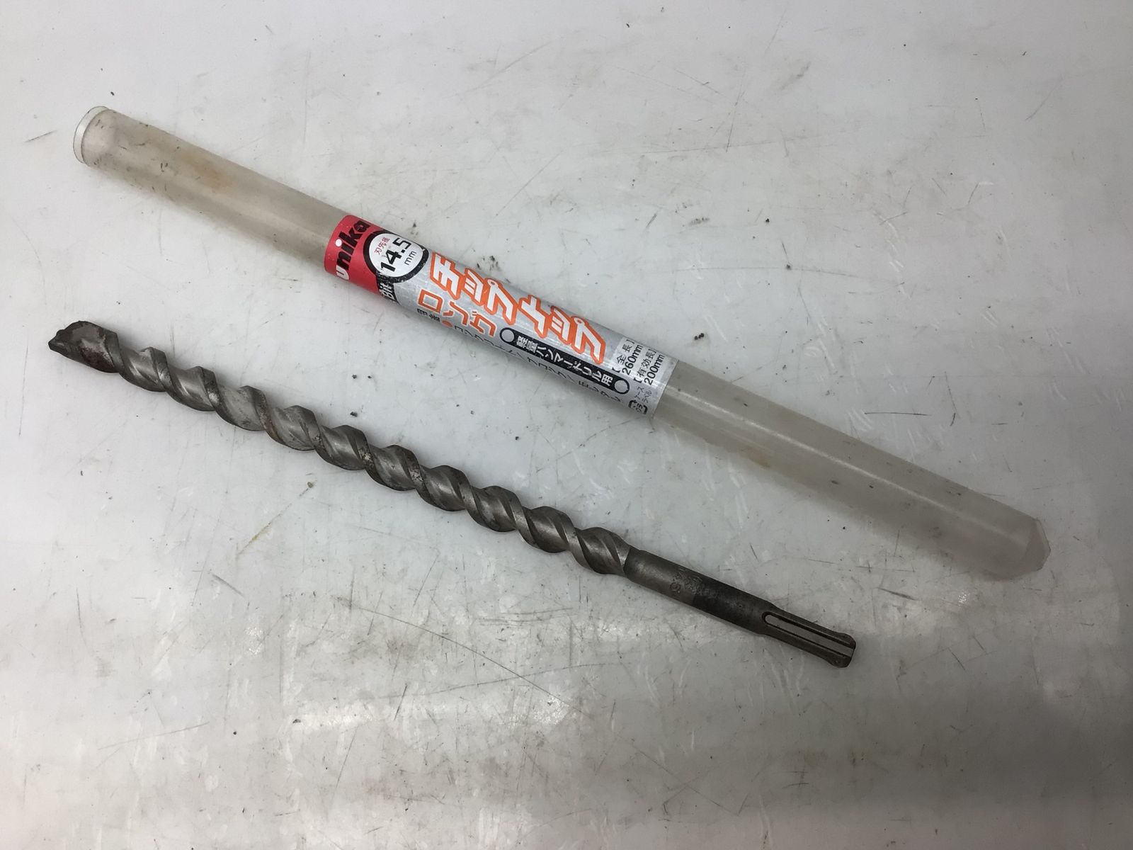 GBH3-28E IT5TSK1A1SPW