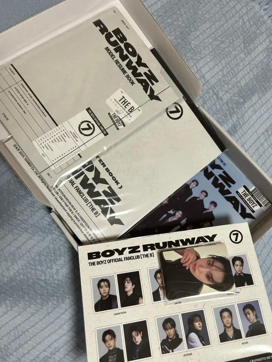 THE BOYZ(ザ・ボーイズ・ドボイズ) THE B ドビ 7 ギー ファン