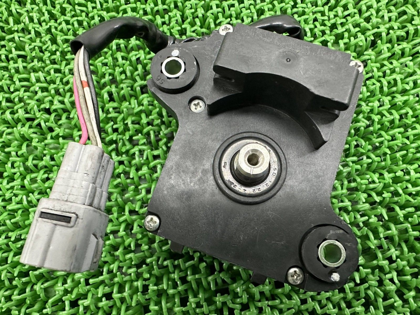 Vストローム1000 排気バルブモーター 33970-47H01 スズキ 純正 中古