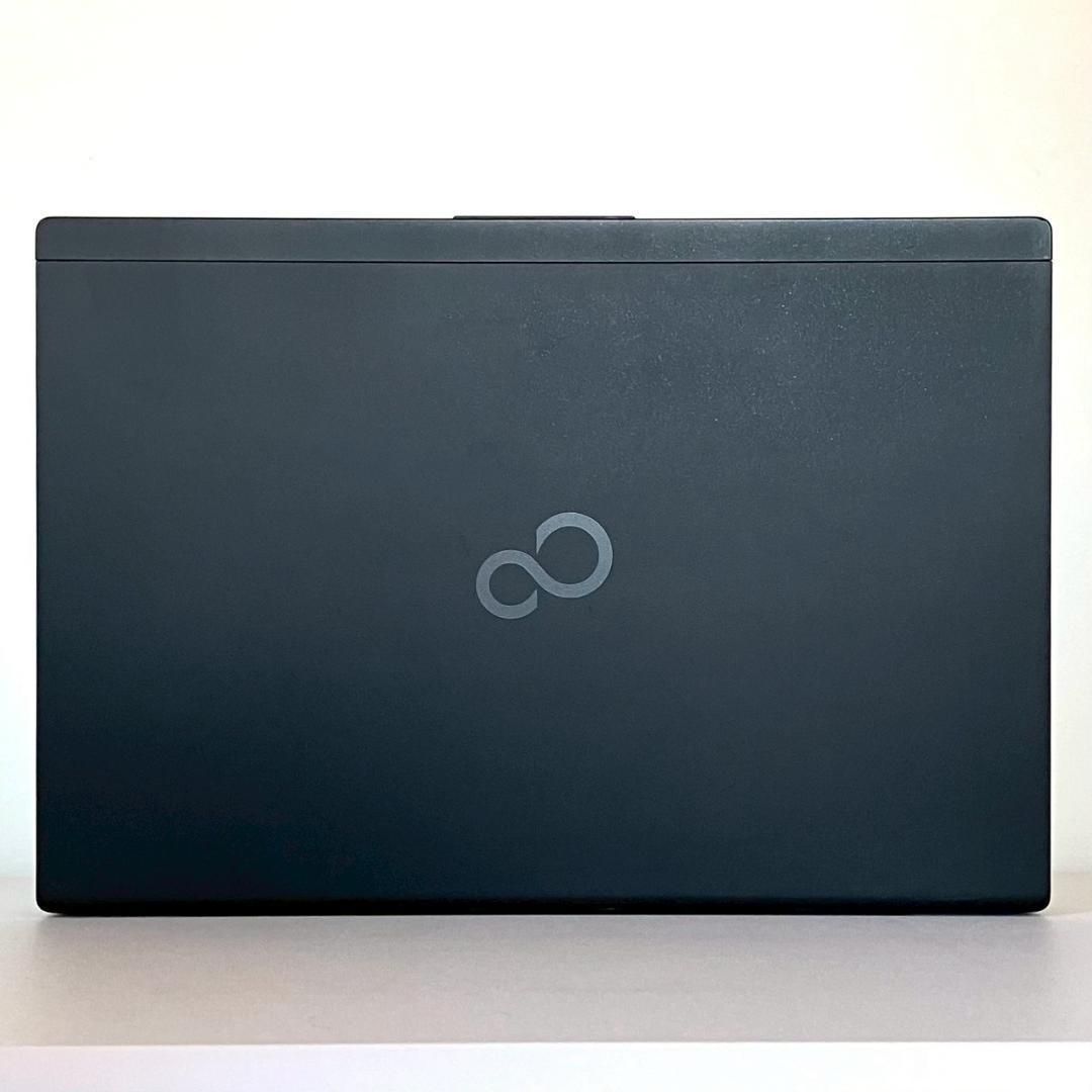 ☆2万円以下☆ 超軽量755g 第8世代i5 SSD256GB フルHD Win11Pro