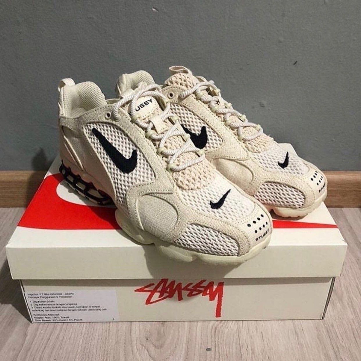 新品未使用ナイキ Stussy x Nike Air Zoom Spiridon CG 2 スニーカー 
