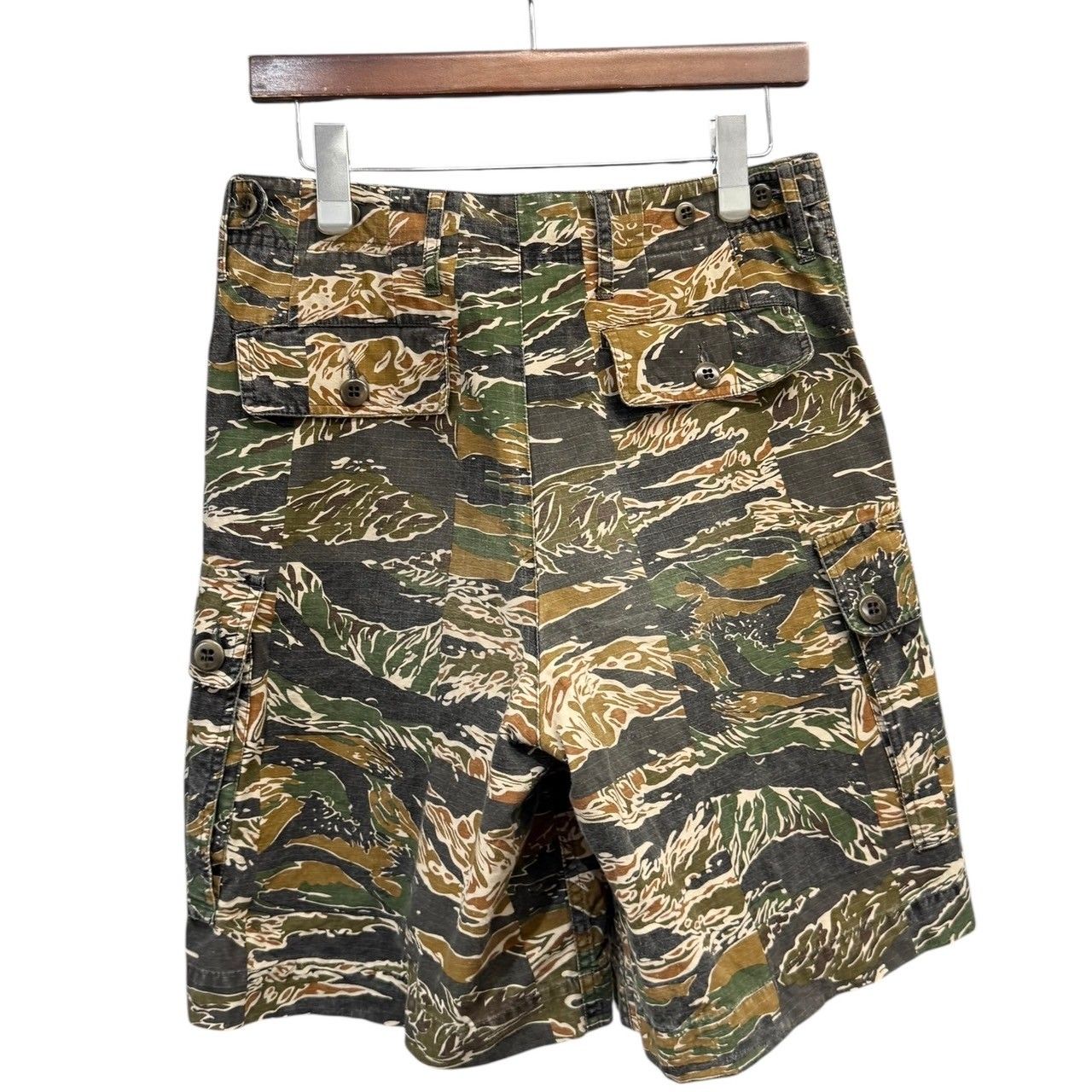 ドリスヴァンノッテン　ショートパンツ DRIES VAN NOTEN（ドリスヴァンノッテン）の「PEPPER SHORT 8223