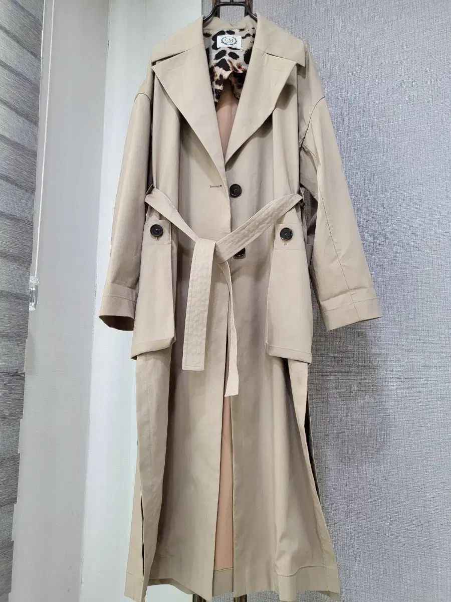 CM ベージュ シックなロングコート