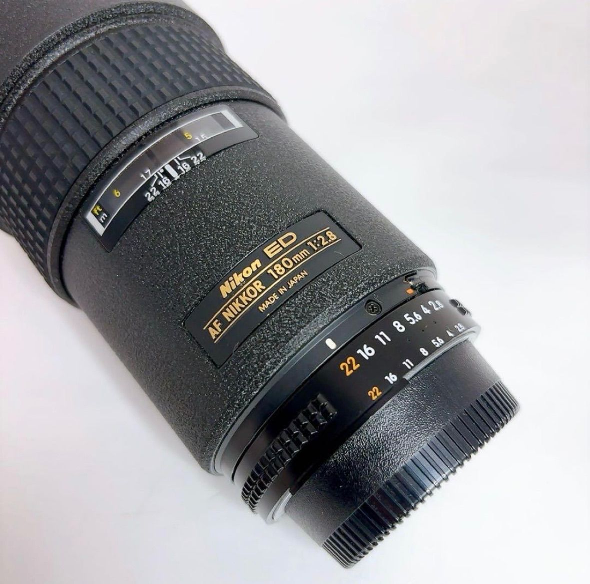 Nikon ED AF NIKKOR 180 mm 1 2 8望遠レンズ