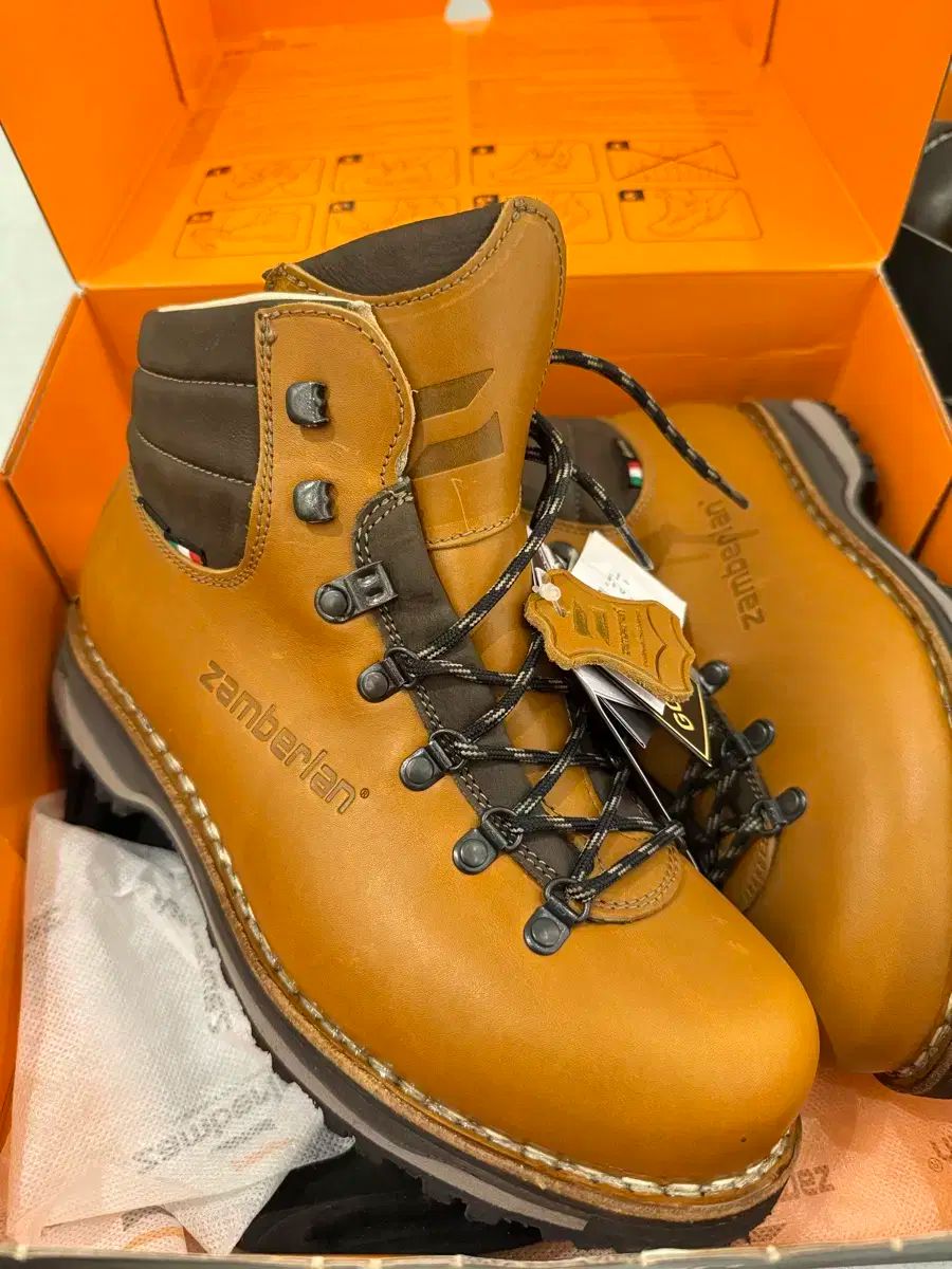 zamberlan ザンバラン ヌヴォラオ GTX 登山靴 ブラウン