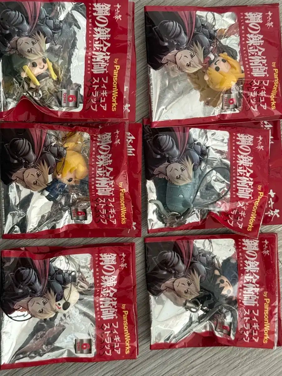 【雷市場（ポンジャン）商品韓国直送】 鋼の錬金術師 ストラップ キーホルダー セブンイレブン pansonworks ミニフィギュア