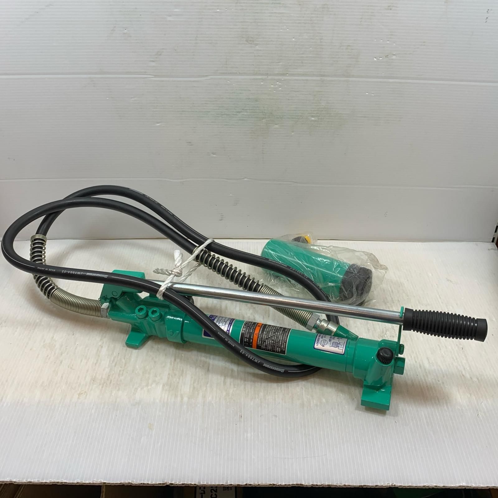 κκOSAKA JACK 工具関連用品 手動油圧ポンプ TWA-0.3 グリーン