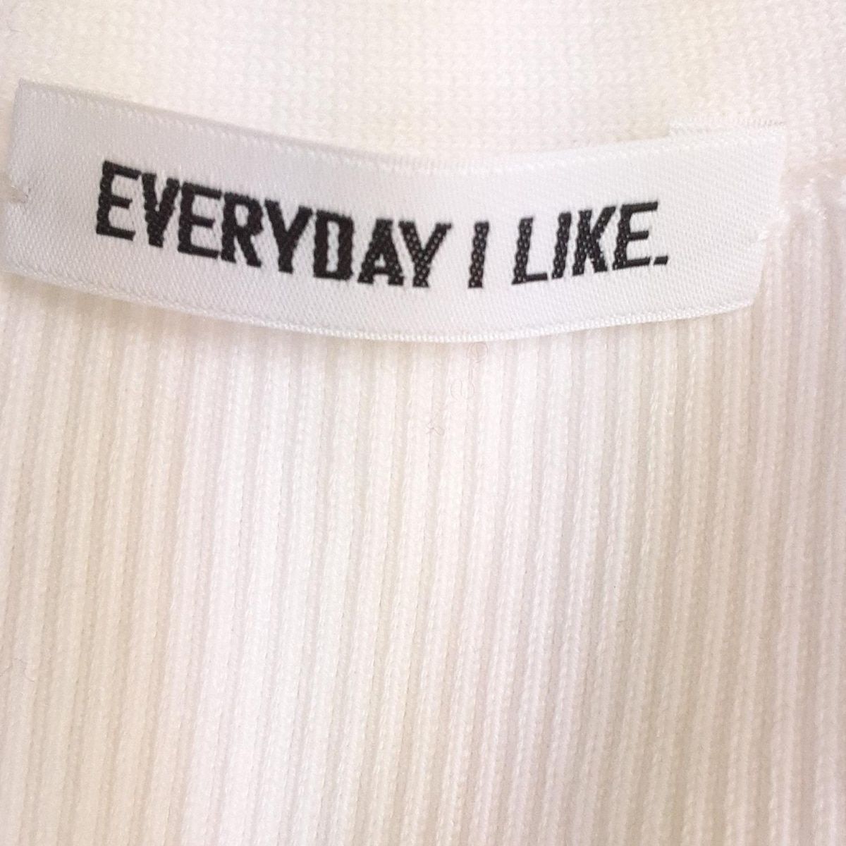 【美品】エブリデイアイライク 長袖カーディガン・ Floche Square EVERYDAY I LIKE.(エブリデイアイライク) カーディガン