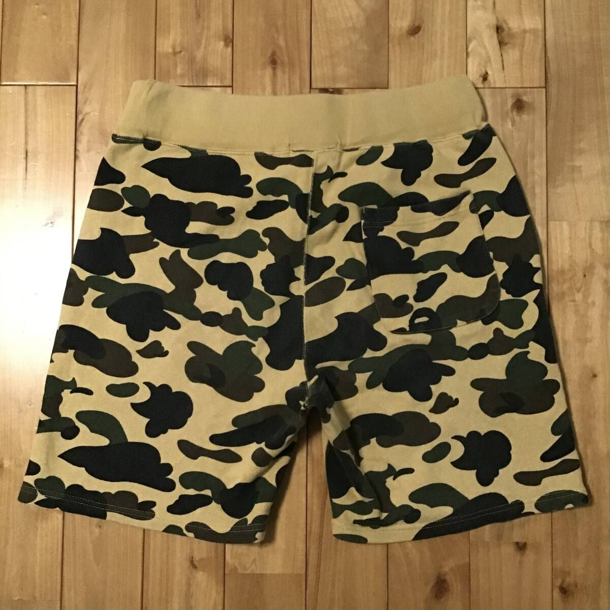 BAPE 1st camo yellow スウェット ハーフパンツ Mサイズ a bathing ape sweat shorts エイプ ベイプ  アベイシングエイプ ショーツ - メルカリ