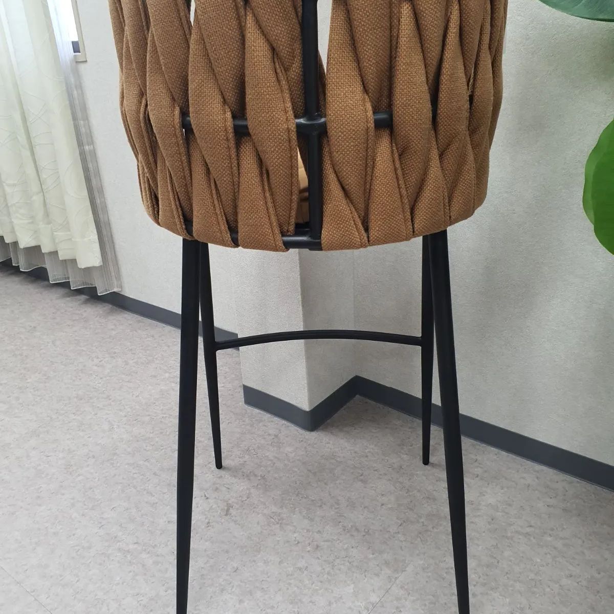 KAREチェリオイエローバースツール