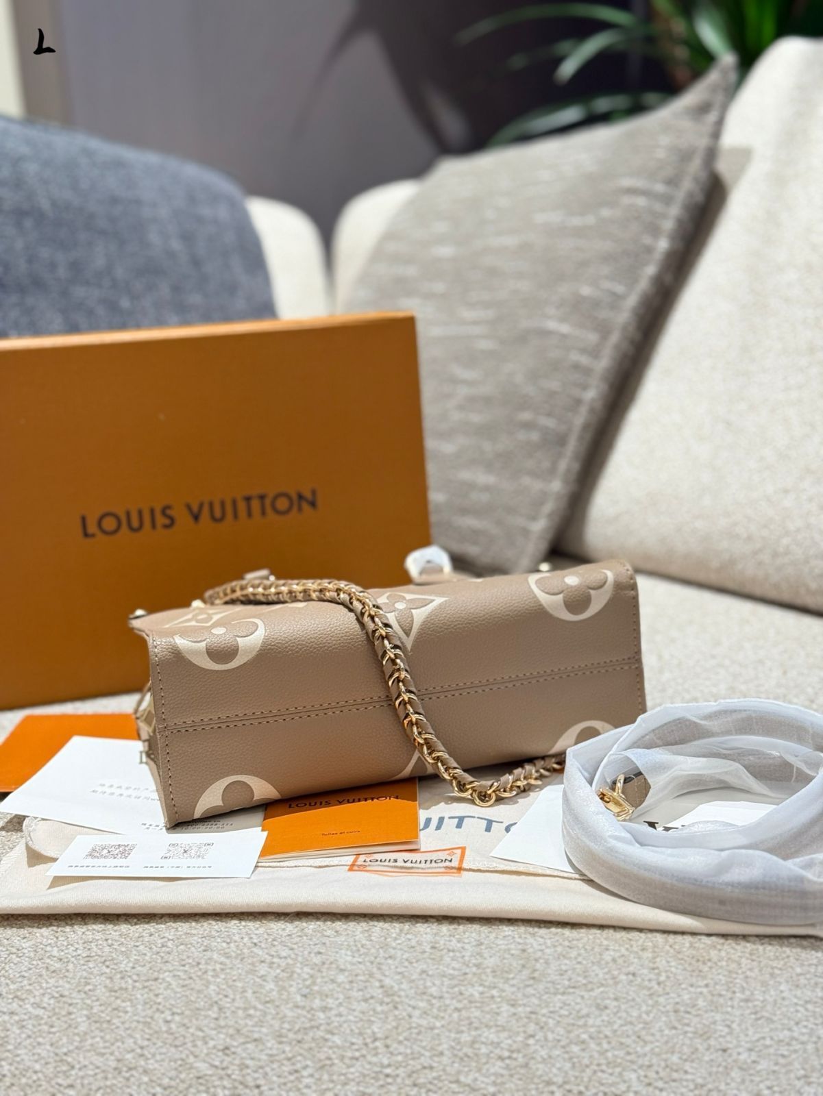 今日特価】LV OnTheGo East West Bag ルイ・ヴィトン オンザゴー