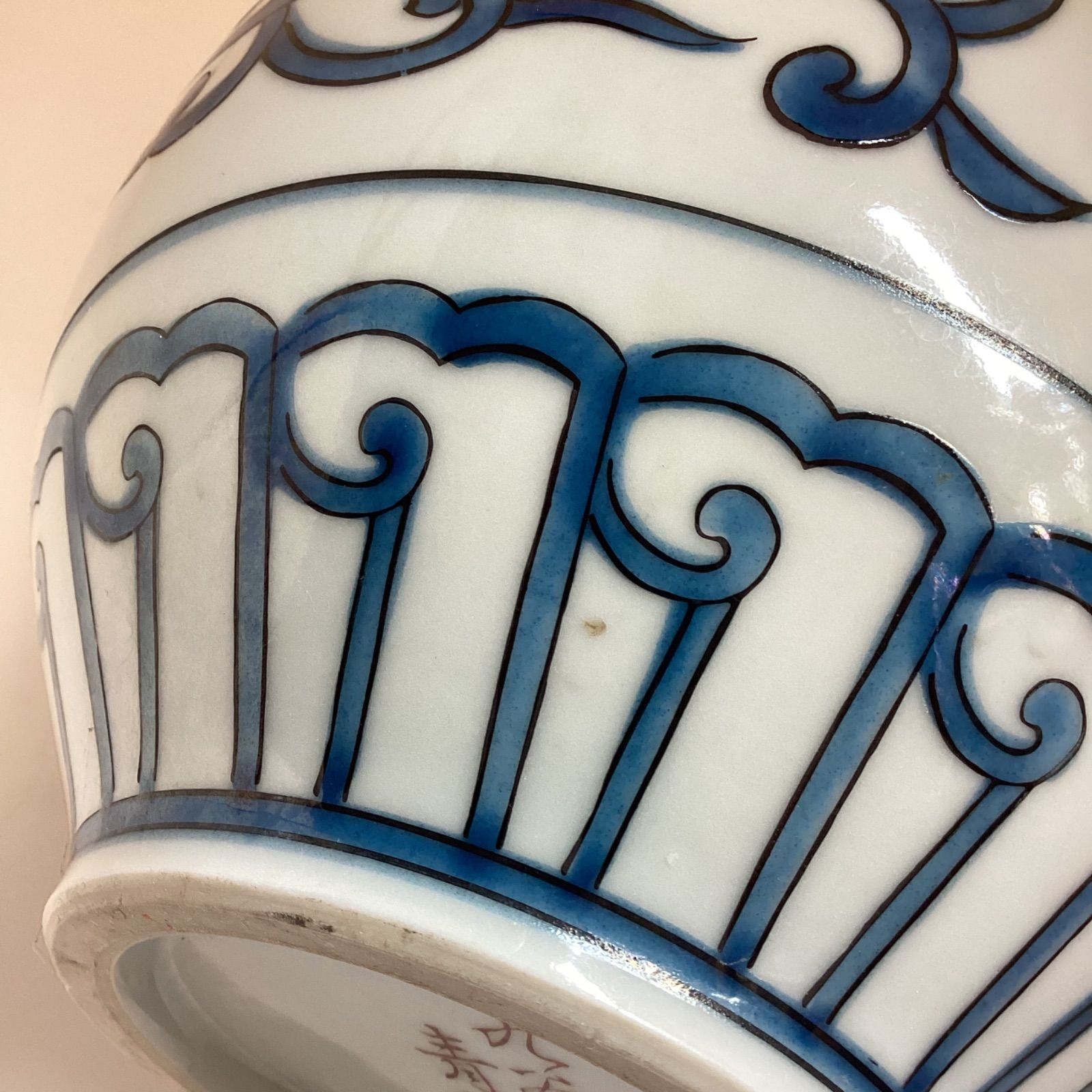 九谷 青粒 金彩色絵 人物紋 壷 共箱 φ23cm(LC653) 九谷 青粒 金彩色絵 人物紋 壷 共箱 φ23cm(LC653) 工芸品