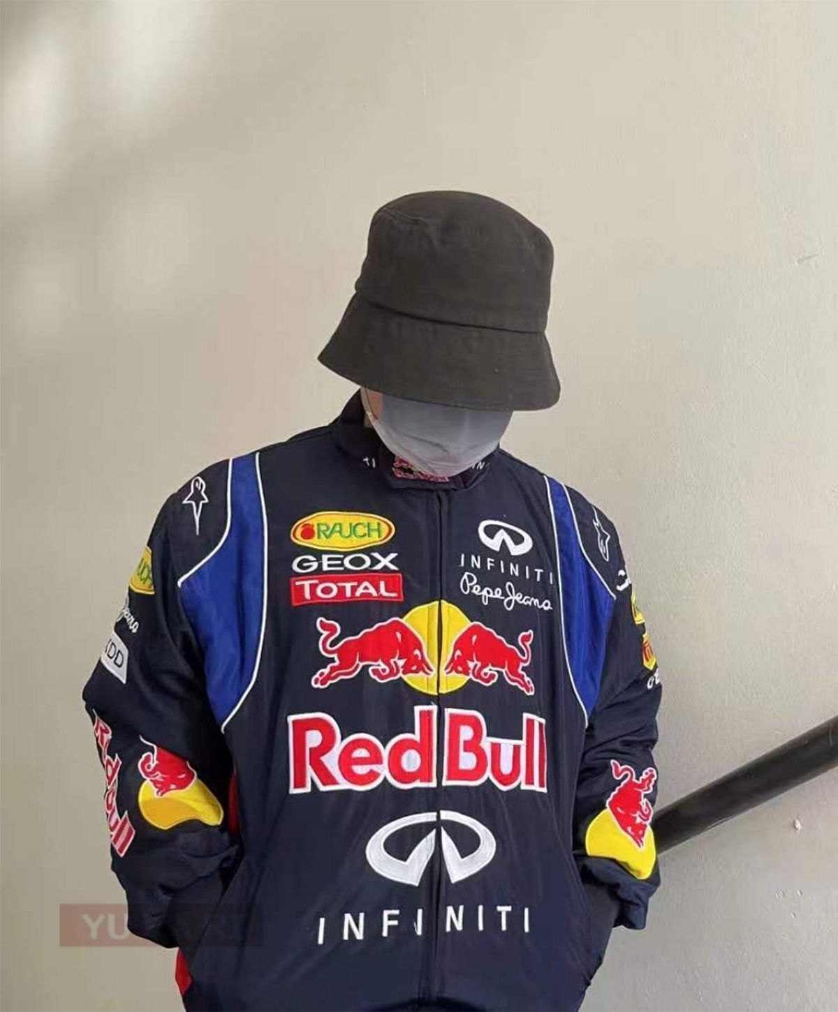 レッドブルRED BULL INFINITIインフィニティ F1 レーシング
