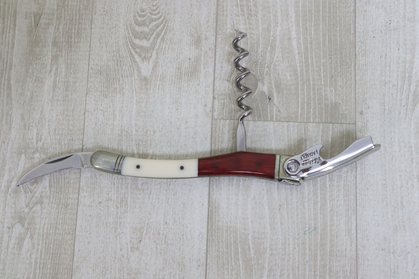 シャトーラギオール SHINYA TASAKI(田崎真也)サイン入り ソムリエ