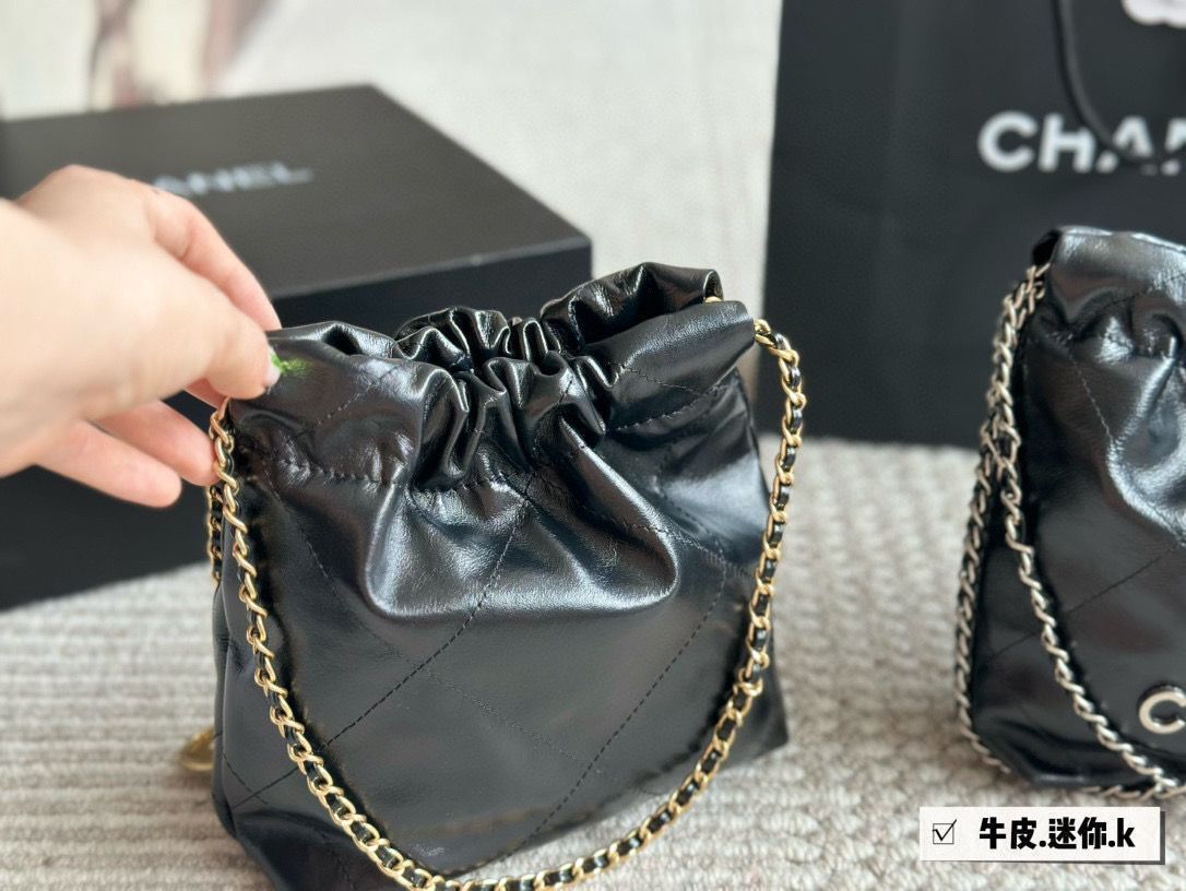 今日特価】Chanel Mini 22 Bag ミニツツバッグ（サイズ 20×20cm