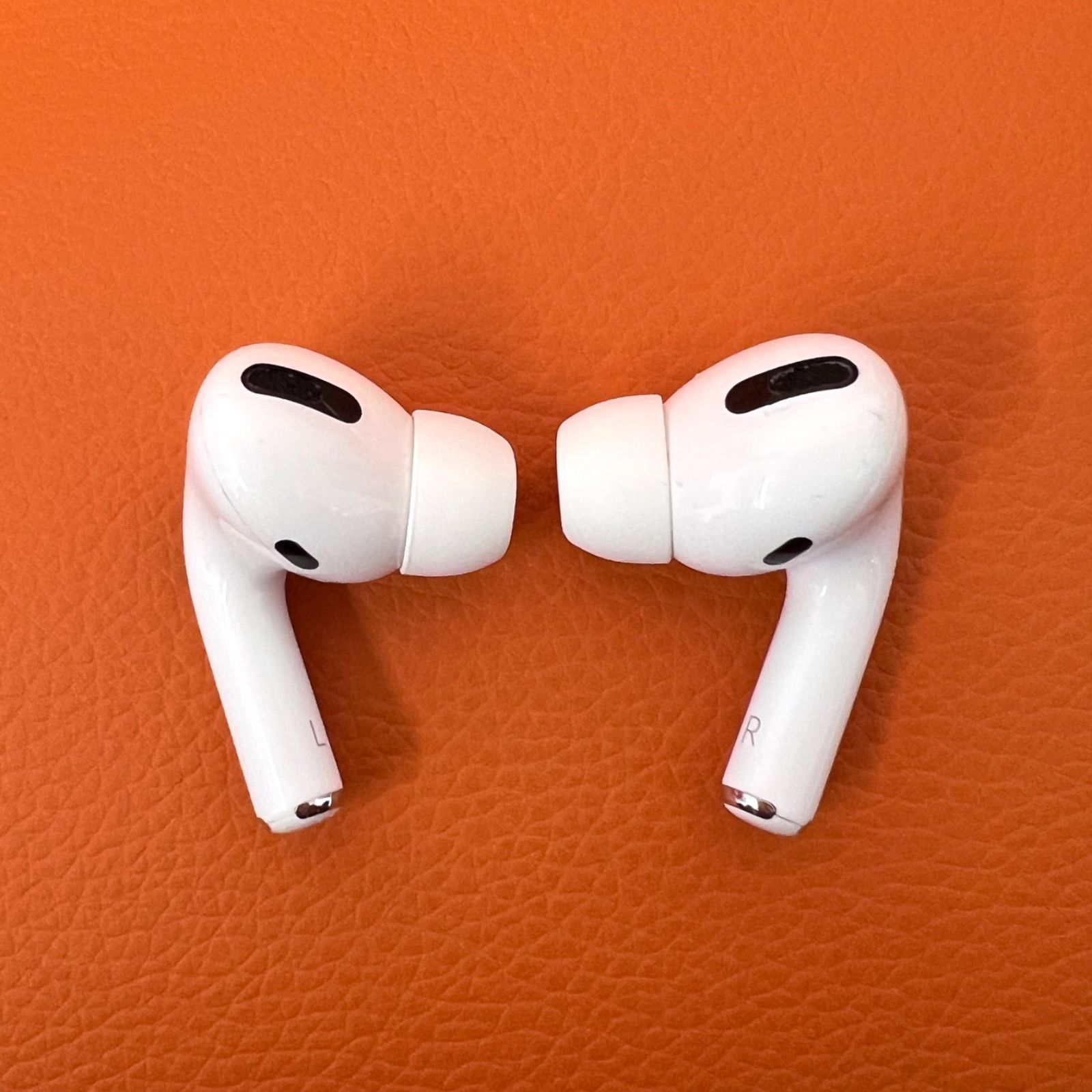 AirPods Pro 第1世代 MLWK3J/A - メルカリ