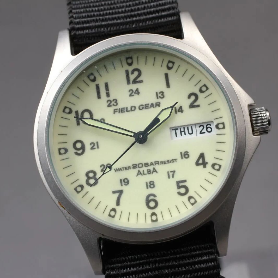74 【美品 稼働品】SEIKO ALBA FIELD GEAR Military Watch V743-8000