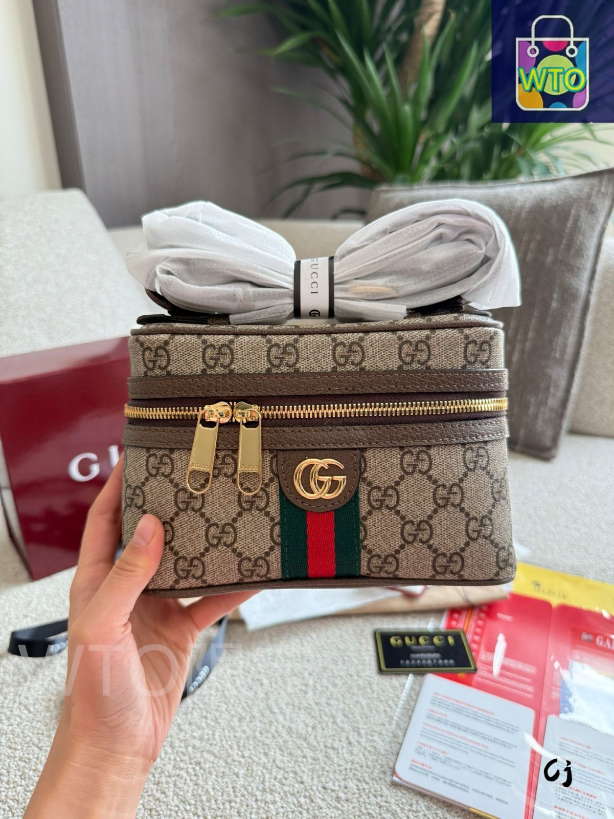 【極美品！ミニバッグにもOK！】グッチ コスメポーチ/グッチシマ/シマレザー/茶 楽天市場】GUCCI グッチ グッチシマ ポーチ 化粧ポーチ マルチ