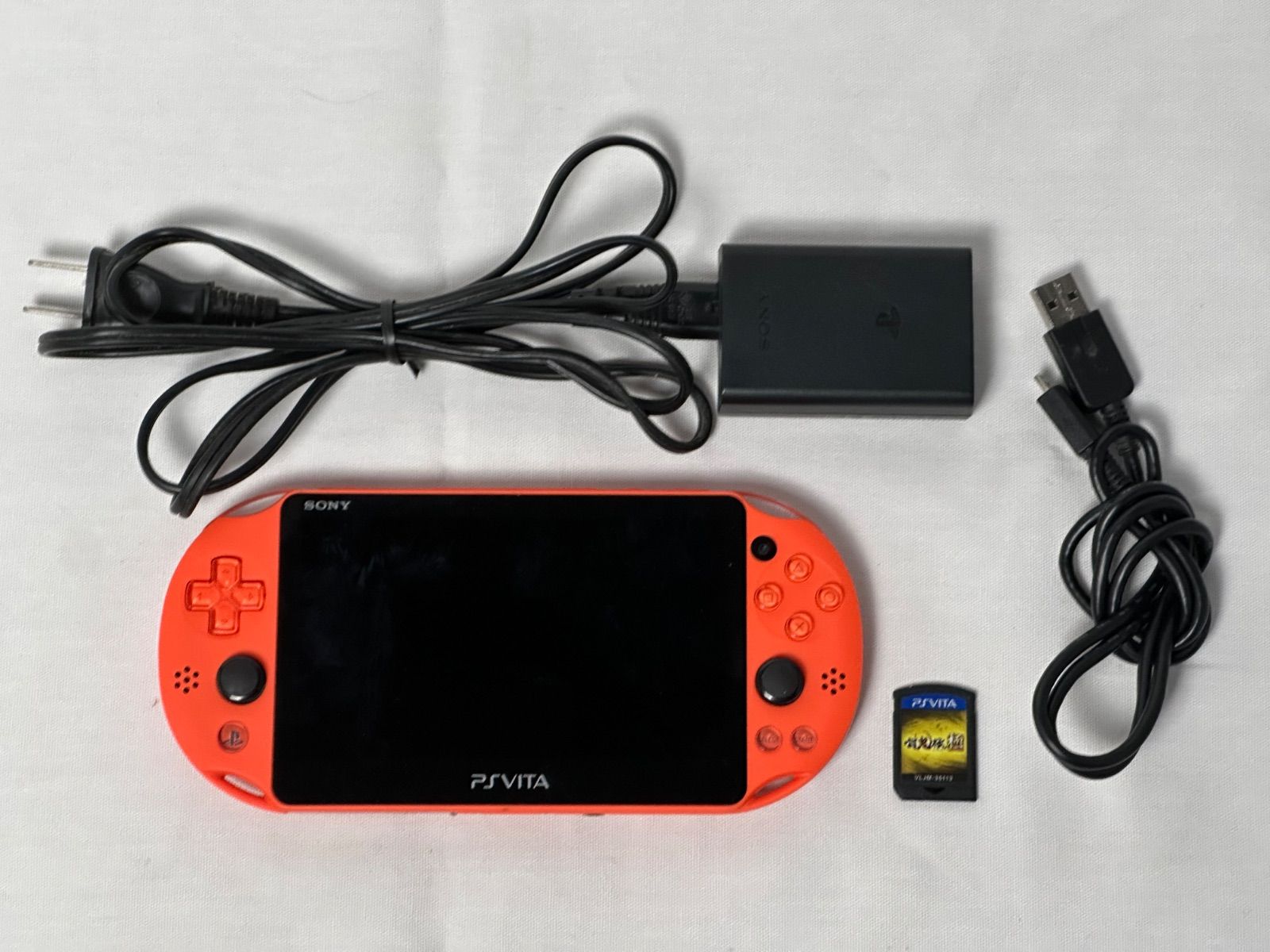 【極美品】PSVITA PCH-2000 オレンジ 中古】PlayStation Vita Wi-Fiモデル ネオンオレンジ PCH-2000ZA