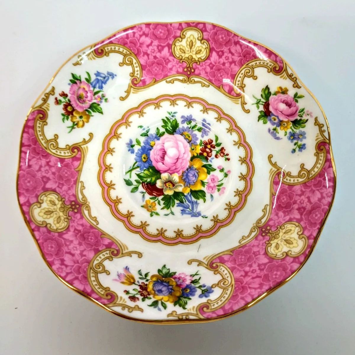 美品】ロイヤルアルバート ボーンチャイナ イングランド レディ