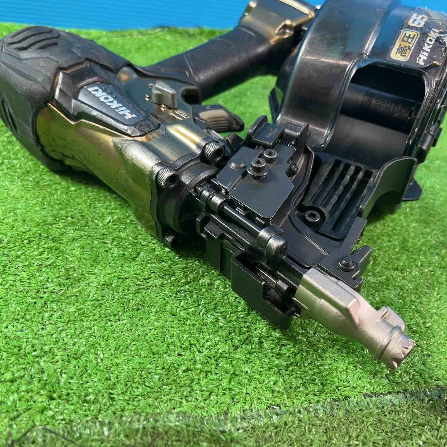 高圧エア釘打ち機