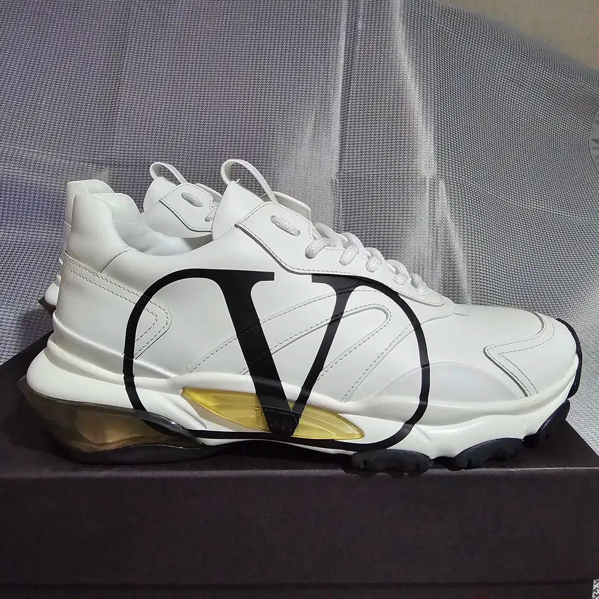 EU40 5 : 255) Valentino ヴァレンティノ V ロゴ バウンス スニーカー