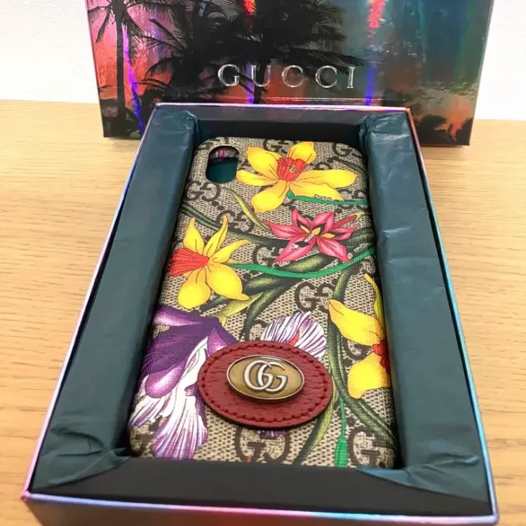 メルカリShops - 【新品未使用】【箱付】グッチGUCCI iPhoneXケース